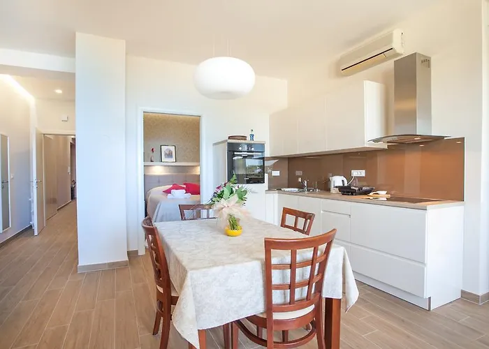 Apartments Sand Beach Апартаменты