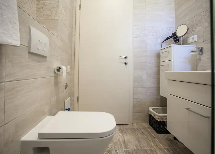 Apartments Sand Beach דירה