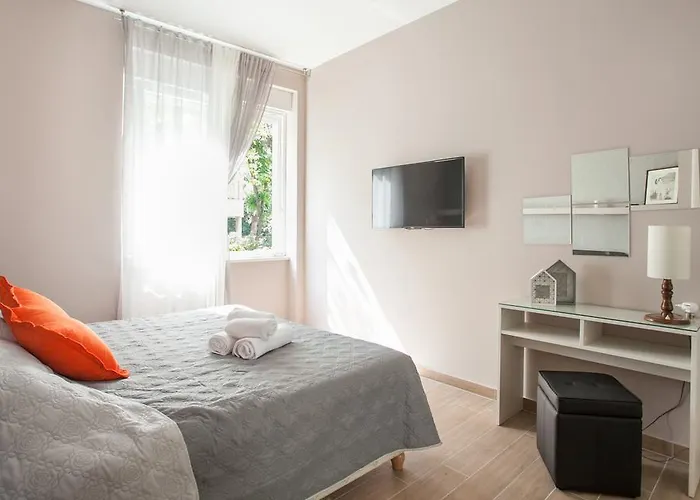 Apartments Sand Beach דירה *